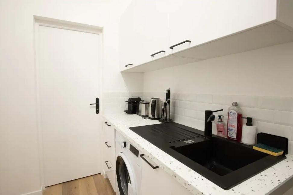 Appartement Renove Proche Du Sacre Coeur 4P Paris Exterior photo